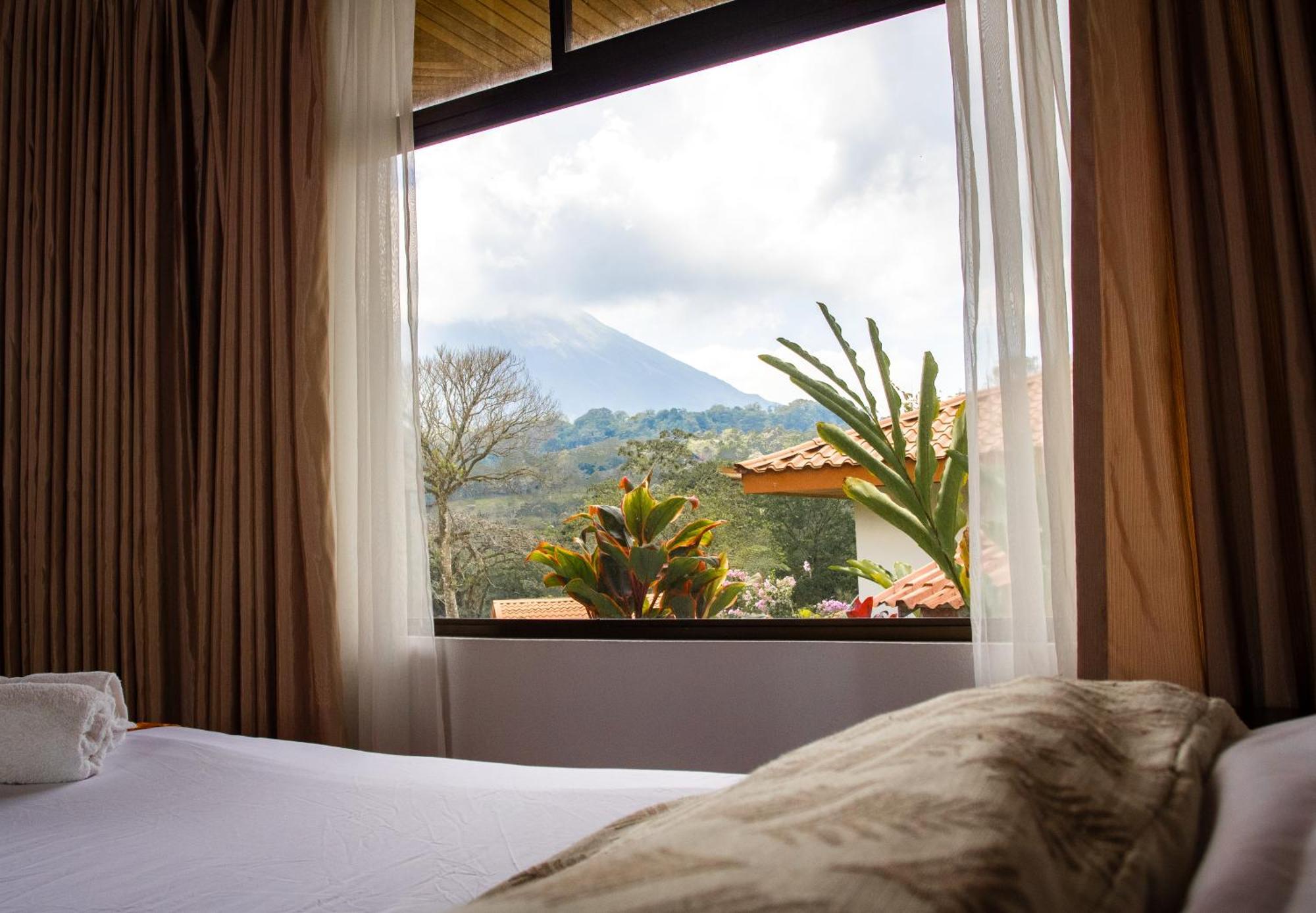 Miradas Arenal Hotel&Hotsprings La Fortuna Bagian luar foto